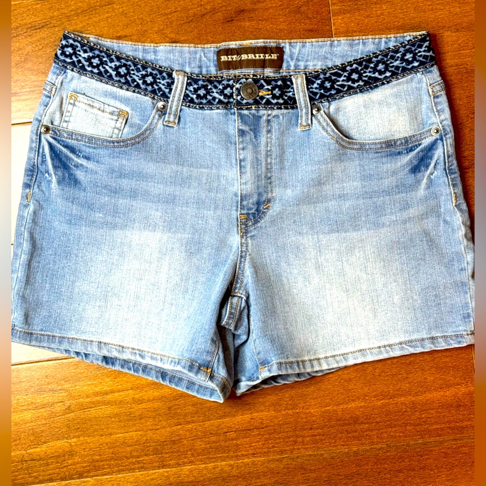BIT & BRIDLE Denim Shorts with Patterned Waistband